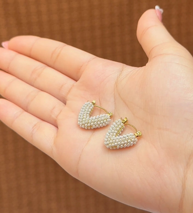 Pearly bundle