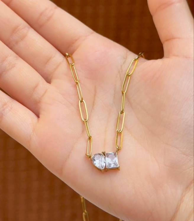 Noa necklace