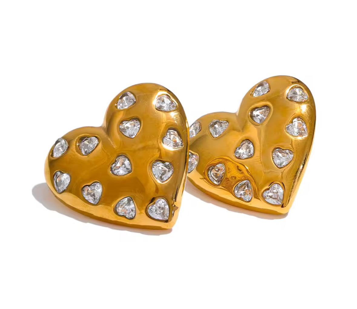 Amore studs