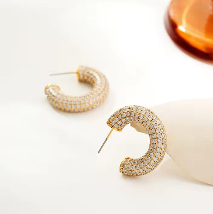 Sparkling halo hoops