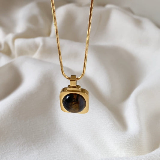 Tiger eye gem