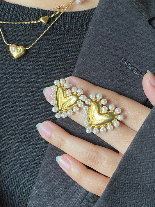 pearls heart studs