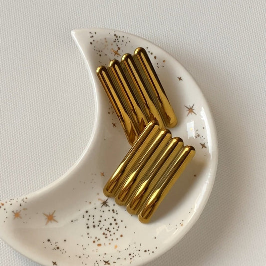 Stripes studs